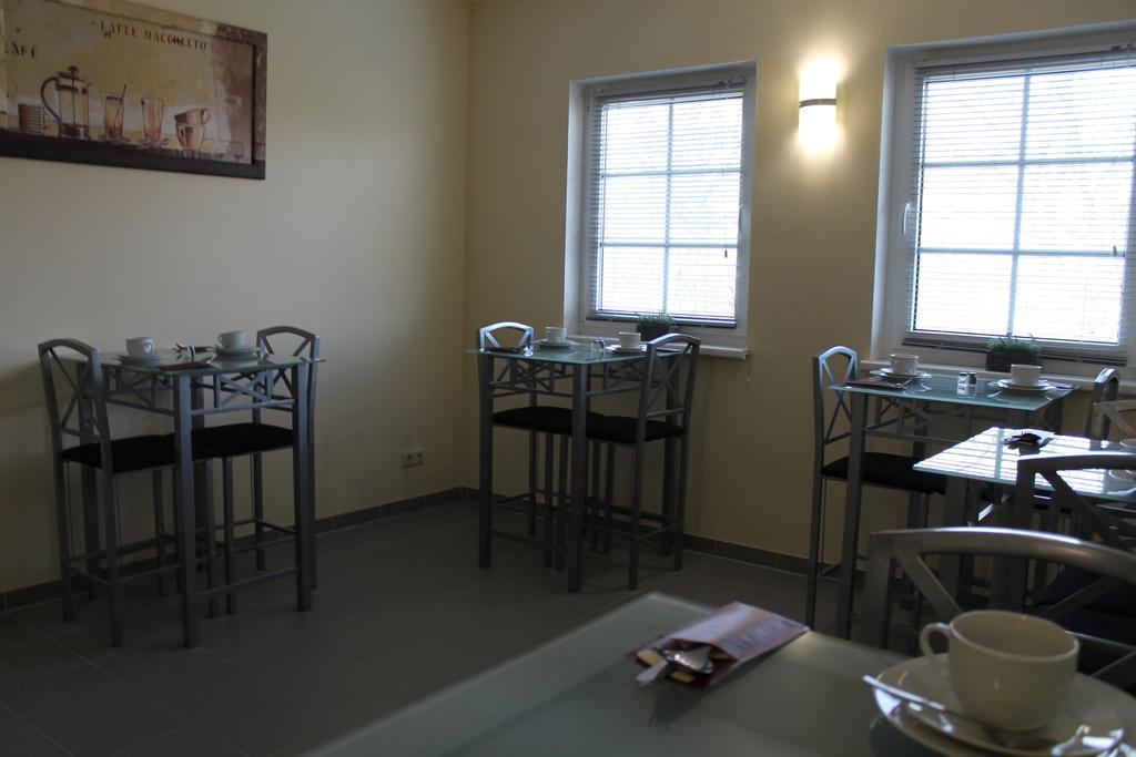 שוורין Hotel Pension Schwerin-Haus Schreiber מראה חיצוני תמונה
