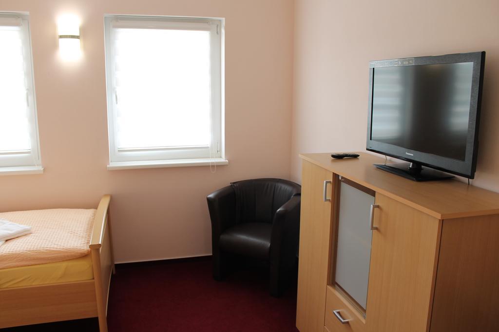 שוורין Hotel Pension Schwerin-Haus Schreiber חדר תמונה