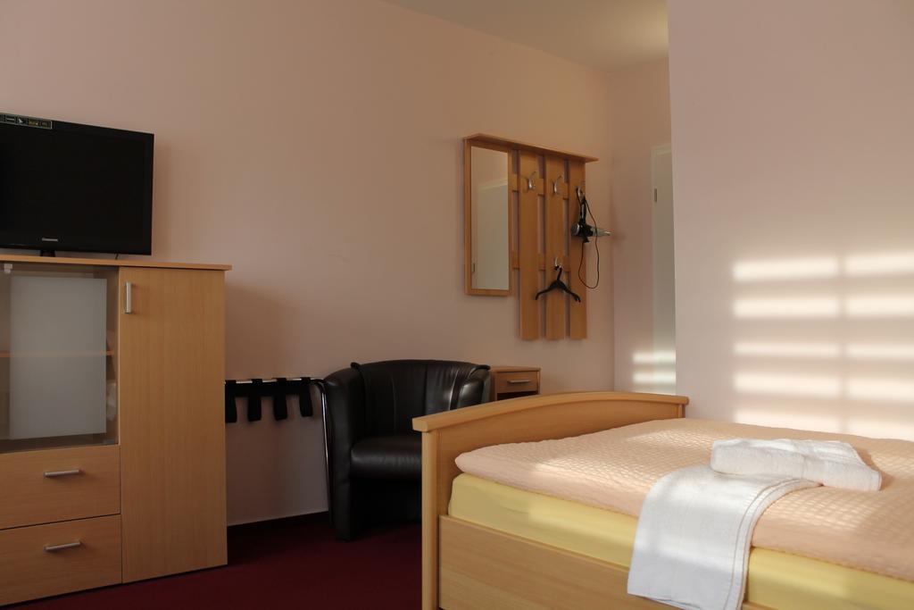 שוורין Hotel Pension Schwerin-Haus Schreiber חדר תמונה