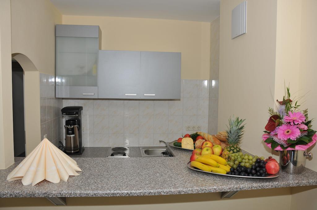 שוורין Hotel Pension Schwerin-Haus Schreiber מראה חיצוני תמונה