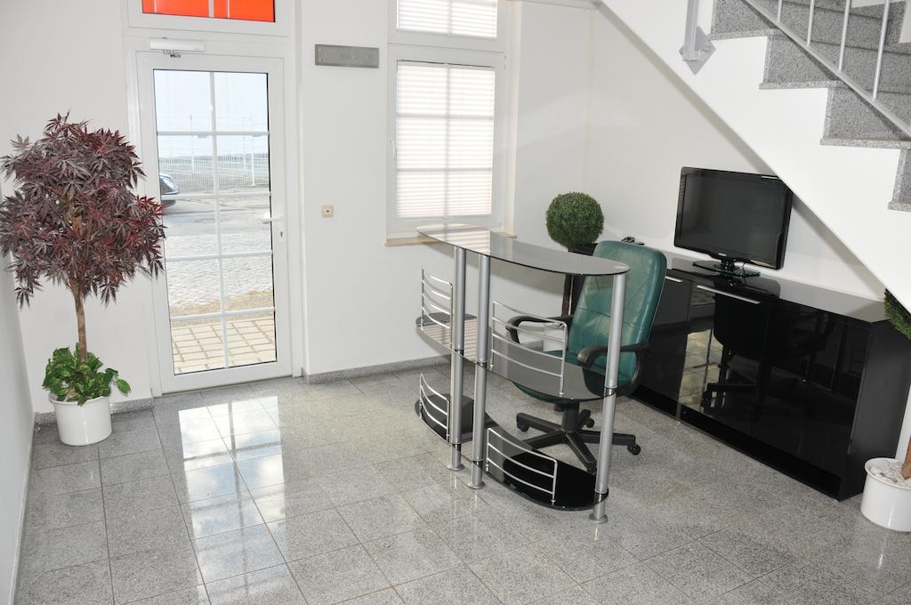 שוורין Hotel Pension Schwerin-Haus Schreiber מראה חיצוני תמונה
